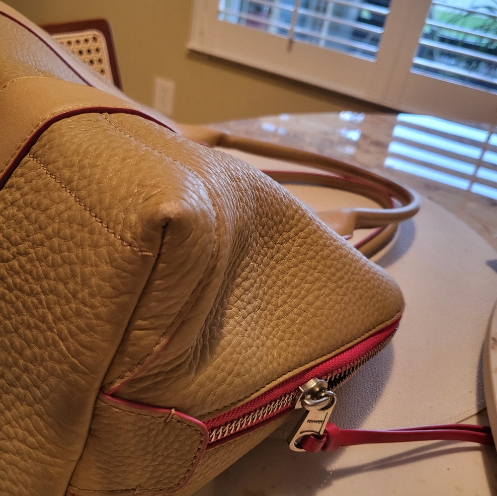 Coach Bleecker Large Bag - Picture 13 of 13